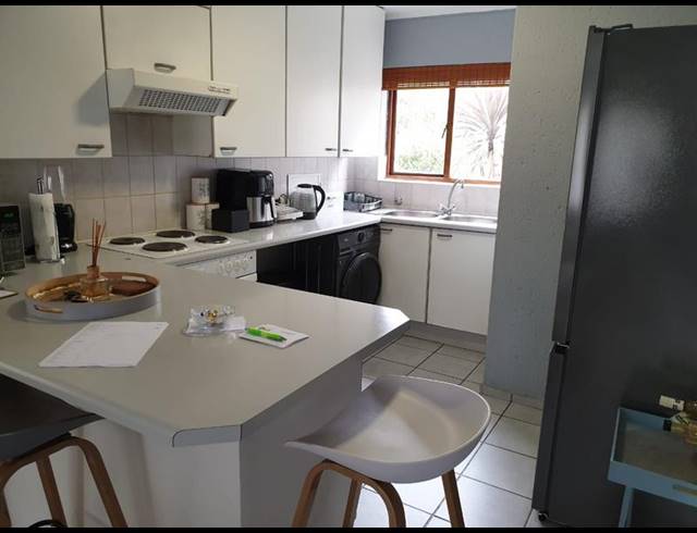 2 BEDROOM TOWNHOUSE FOR SALE IN MARAIS STEYN PARK